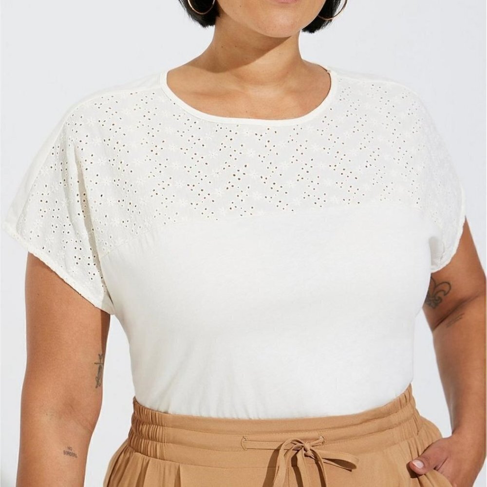 Torrid - Cotton Eyelet Inset Dolman Short Sleeve Tee in "Pristine" White